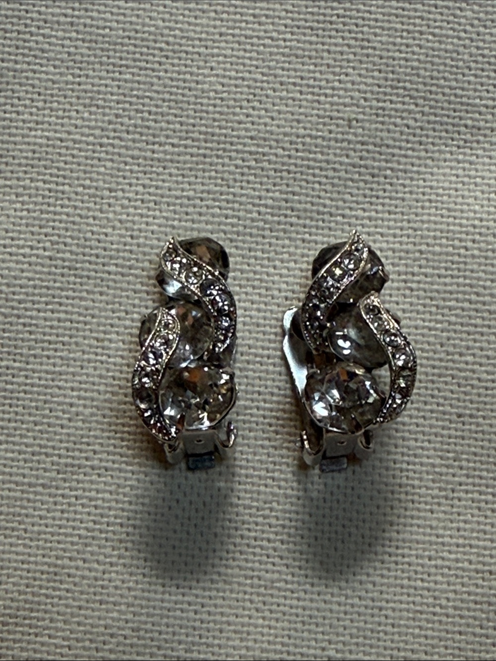 Vintage EISENBERG rhinestone clip earrings